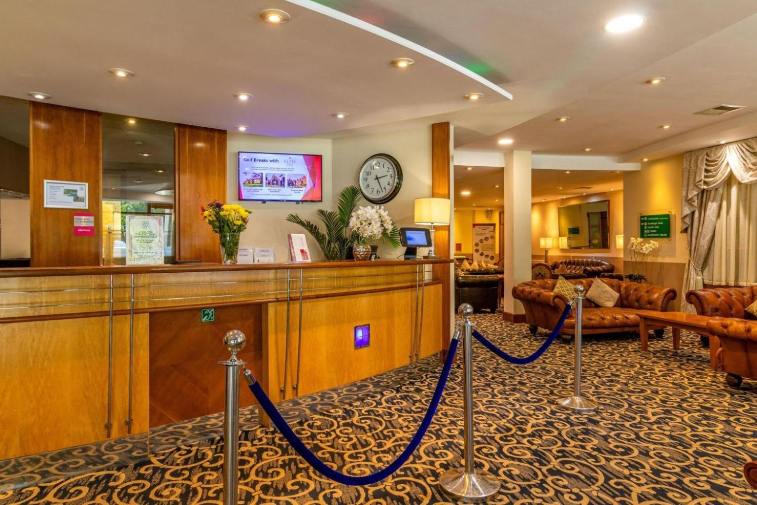 Britannia Leeds Bradford Airport Hotel Bramhope Exterior foto